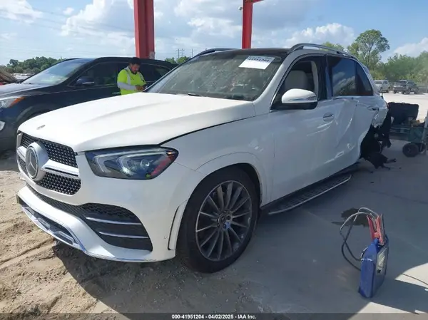 4JGFB5KB5LA290908 2020 MERCEDES-BENZ GLE - Image 2