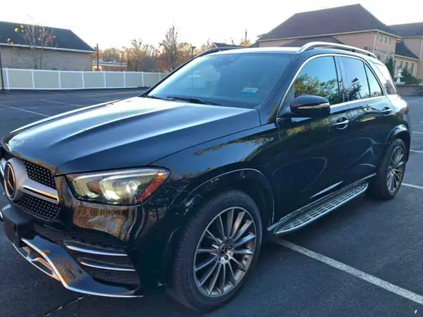 4JGFB5KB5NA639018 2022 MERCEDES-BENZ GLE - Image 1