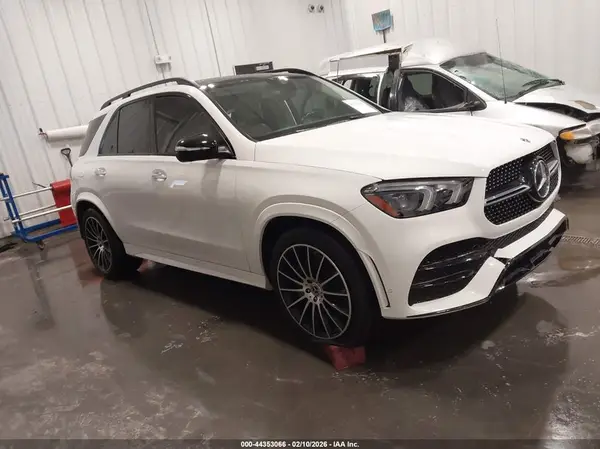 4JGFB5KB7MA561064 2021 MERCEDES-BENZ GLE - Image 1