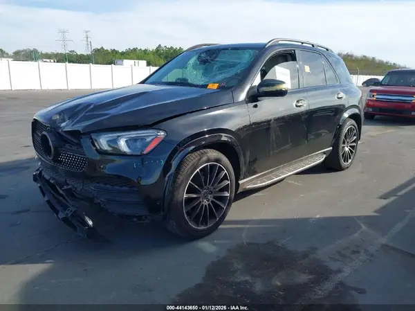 4JGFB5KE8LA125526 2020 MERCEDES-BENZ GLE - Image 2