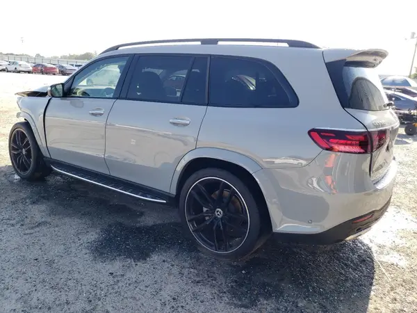 4JGFF8FE5RB229832 2024 MERCEDES-BENZ GLS-KLASSE - Image 2