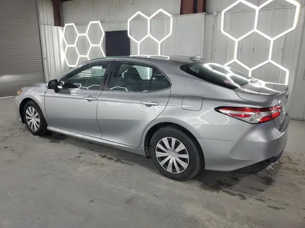 4T1A11AK0LU921117 2020 TOYOTA CAMRY - Image 2
