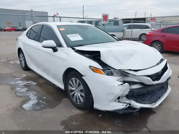 4T1A11AK4LU868681 2020 TOYOTA CAMRY - Image 1