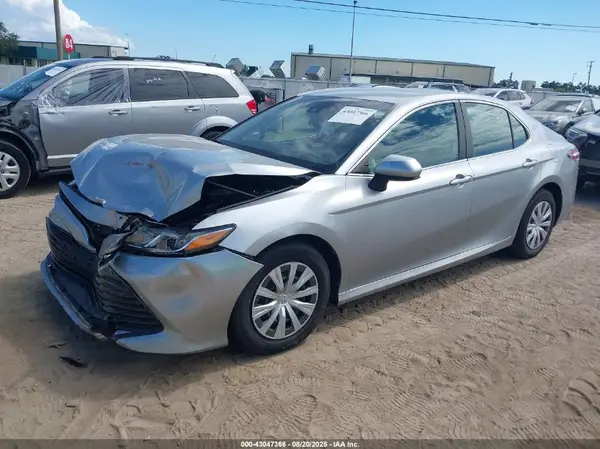 4T1A11AK4LU892012 2020 TOYOTA CAMRY - Image 2