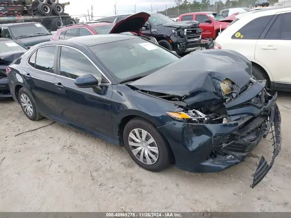 4T1A11AK6LU956695 2020 TOYOTA CAMRY - Image 1