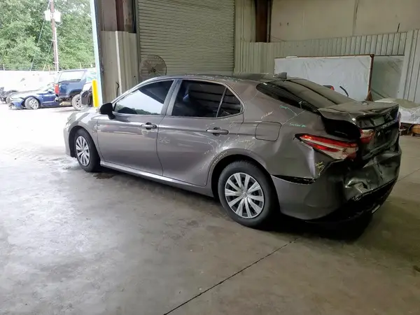 4T1A11AK8LU963017 2020 TOYOTA CAMRY - Image 2