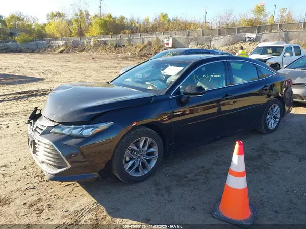 4T1A21FB0LU012123 2020 TOYOTA AVALON - Image 2