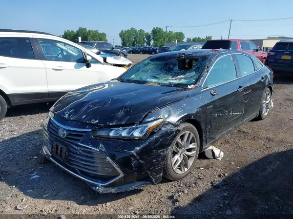 4T1A21FB8LU015139 2020 TOYOTA AVALON - Image 2