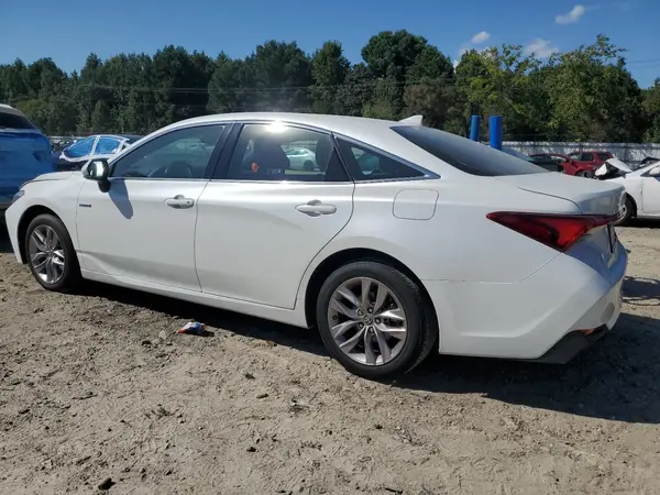 4T1A21FB8LU017926 2020 TOYOTA AVALON - Image 2