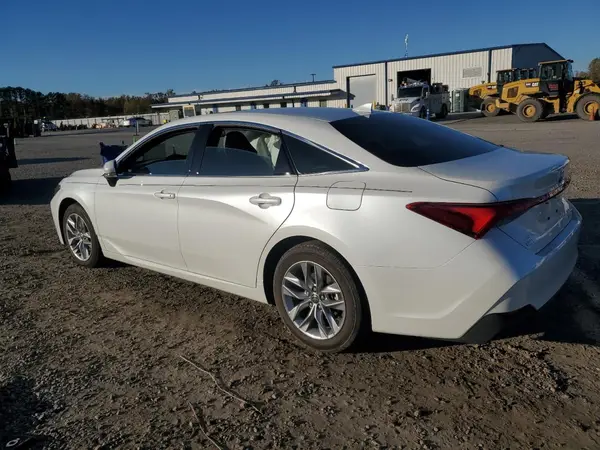 4T1AA1AB2NU015893 2022 TOYOTA AVALON - Image 2