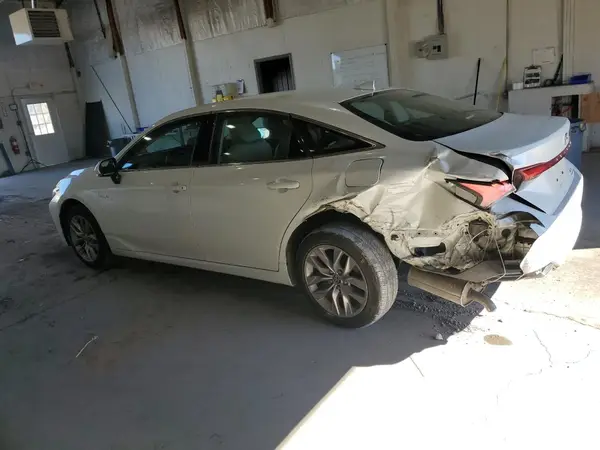 4T1AA1AB3MU008207 2021 TOYOTA AVALON - Image 2