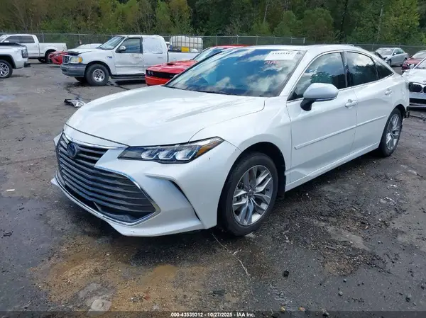4T1AA1AB8NU011587 2022 TOYOTA AVALON - Image 2