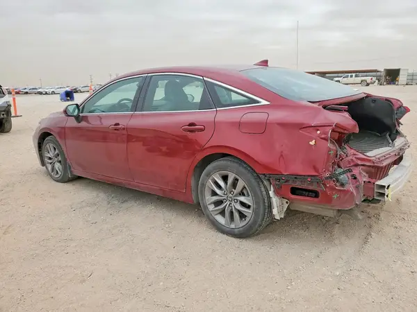 4T1AA1AB9NU015132 2022 TOYOTA AVALON - Image 2