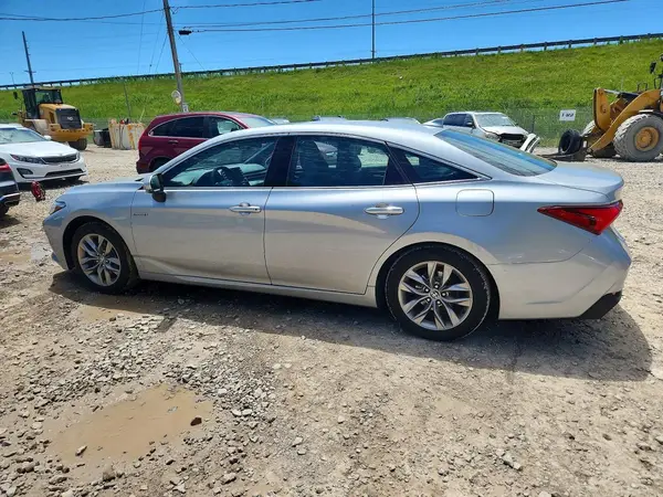 4T1AA1ABXMU005403 2021 TOYOTA AVALON - Image 2