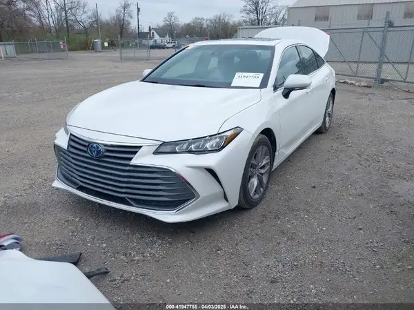 4T1AA1ABXNU015401 2022 TOYOTA AVALON - Image 2