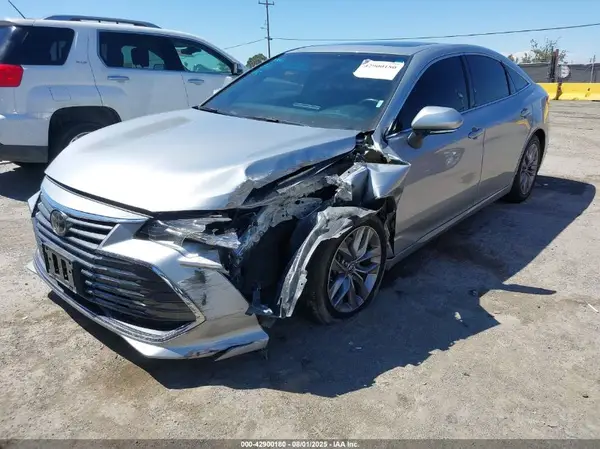 4T1AZ1FB0LU045179 2020 TOYOTA AVALON - Image 2