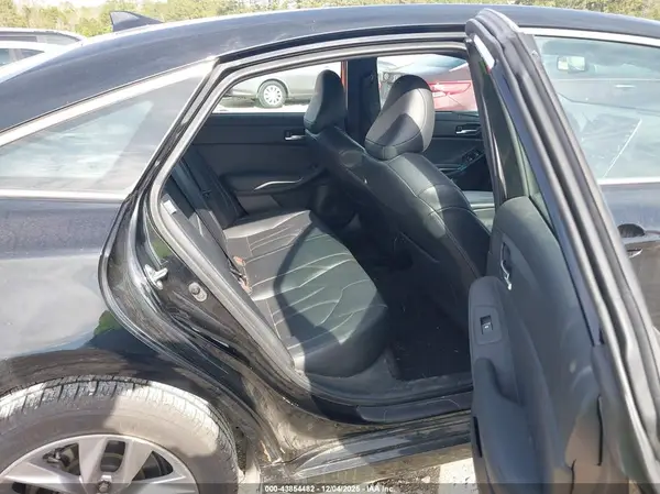 4T1AZ1FB0MU057107 2021 TOYOTA AVALON - Image 8