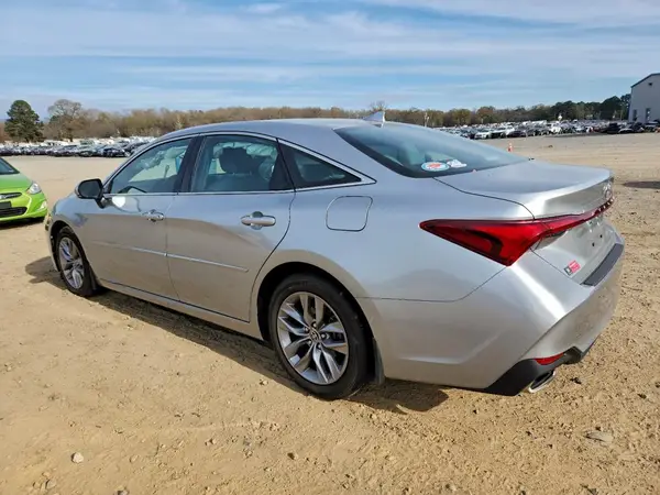 4T1AZ1FB0NU081215 2022 TOYOTA AVALON - Image 2