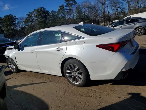 4T1AZ1FB1MU057231 2021 TOYOTA AVALON - Image 2