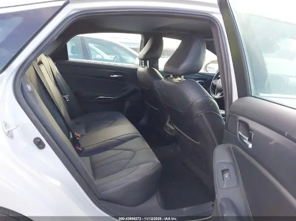 4T1AZ1FB2NU081894 2022 TOYOTA AVALON - Image 8