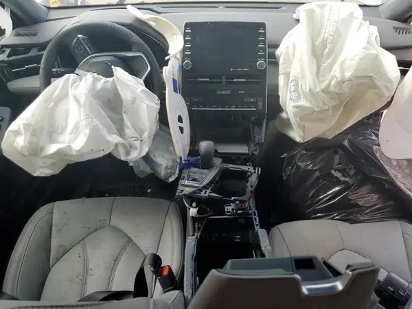 4T1AZ1FB5NU083140 2022 TOYOTA AVALON - Image 8