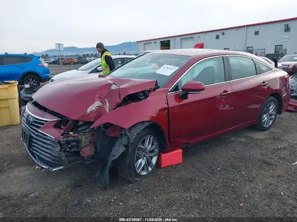 4T1AZ1FB6LU041850 2020 TOYOTA AVALON - Image 2