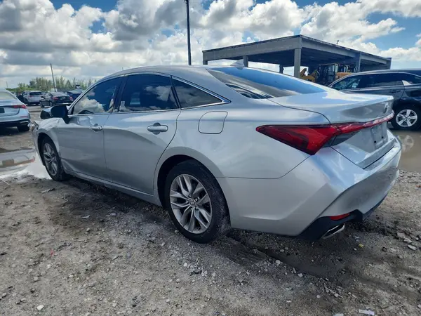 4T1AZ1FB8NU078126 2022 TOYOTA AVALON - Image 2