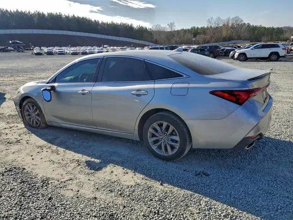 4T1AZ1FBXNU084638 2022 TOYOTA AVALON - Image 2