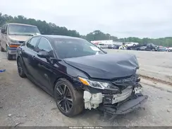 4T1B11HK0JU014729 2018 TOYOTA CAMRY