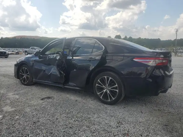 4T1B11HK0JU021003 2018 TOYOTA CAMRY - Image 2