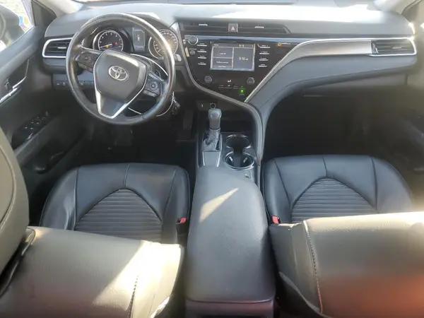 4T1B11HK0JU021115 2018 TOYOTA CAMRY - Image 8
