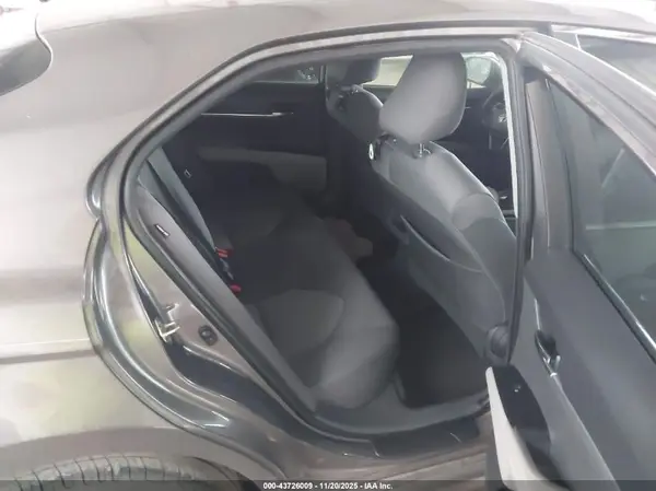 4T1B11HK0JU027366 2018 TOYOTA CAMRY - Image 8