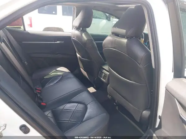 4T1B11HK0JU028193 2018 TOYOTA CAMRY - Image 8