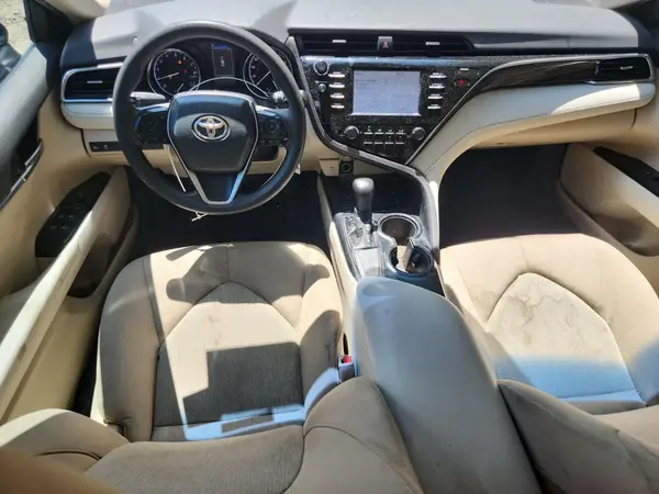 4T1B11HK0JU031322 2018 TOYOTA CAMRY - Image 8