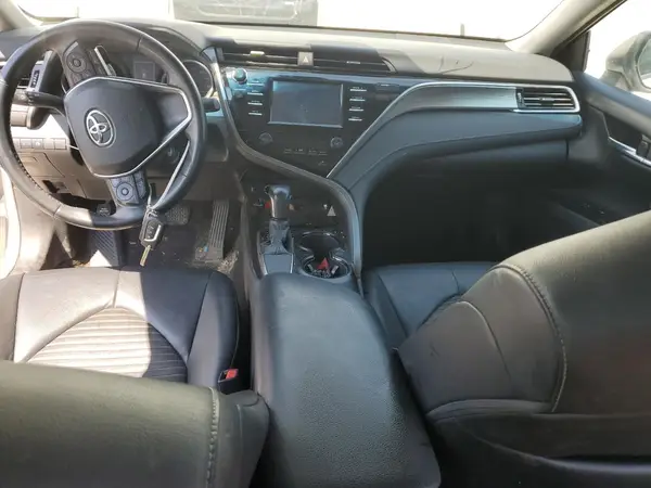 4T1B11HK0JU031675 2018 TOYOTA CAMRY - Image 8