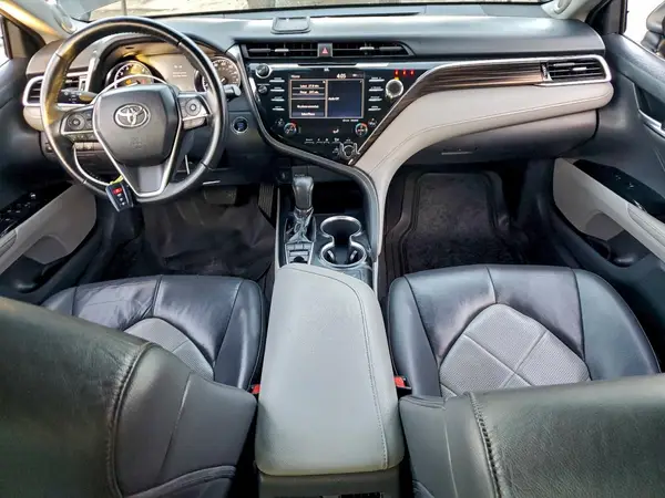 4T1B11HK0JU032664 2018 TOYOTA CAMRY - Image 8