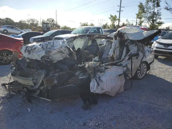 4T1B11HK0JU034589 2018 TOYOTA CAMRY - Image 1