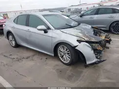 4T1B11HK0JU042997 2018 TOYOTA CAMRY