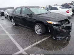4T1B11HK0JU043034 2018 TOYOTA CAMRY