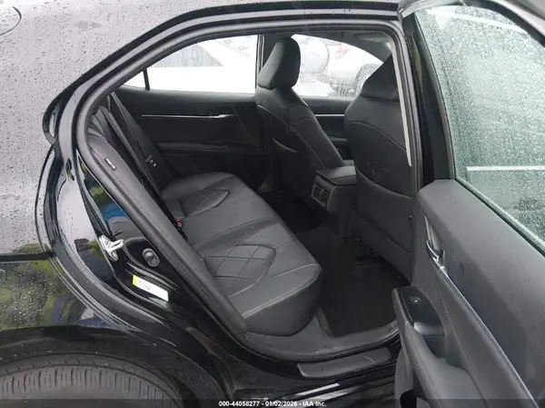 4T1B11HK0JU043034 2018 TOYOTA CAMRY - Image 8
