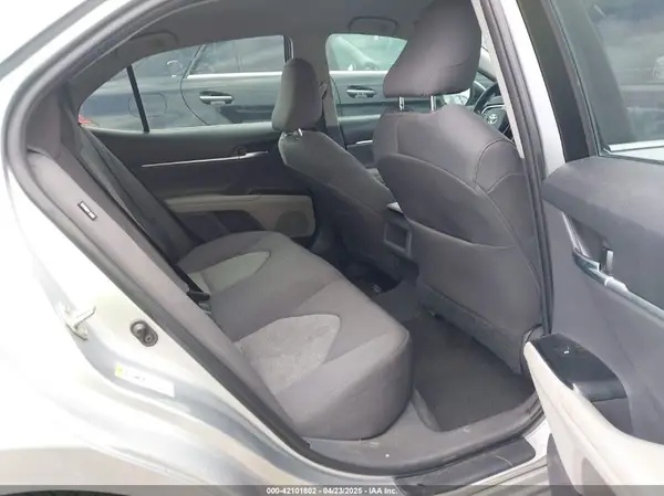 4T1B11HK0JU043244 2018 TOYOTA CAMRY - Image 8