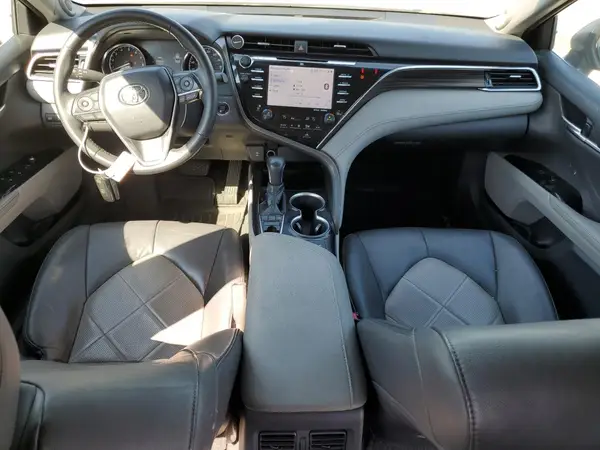 4T1B11HK0JU043499 2018 TOYOTA CAMRY - Image 8