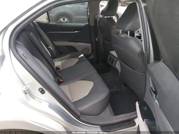 4T1B11HK0JU050954 2018 TOYOTA CAMRY - Image 8