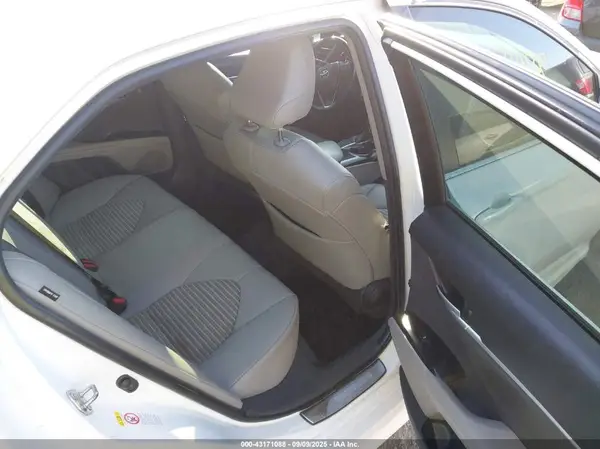 4T1B11HK0JU052705 2018 TOYOTA CAMRY - Image 8