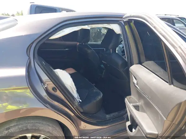 4T1B11HK0JU053935 2018 TOYOTA CAMRY - Image 8