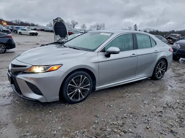 4T1B11HK0JU061789 2018 TOYOTA CAMRY - Image 1