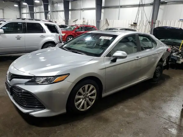 4T1B11HK0JU067656 2018 TOYOTA CAMRY - Image 1