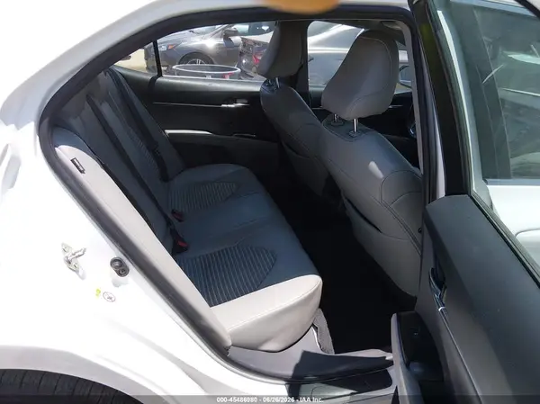 4T1B11HK0JU068340 2018 TOYOTA CAMRY - Image 8
