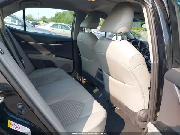 4T1B11HK0JU068970 2018 TOYOTA CAMRY - Image 8