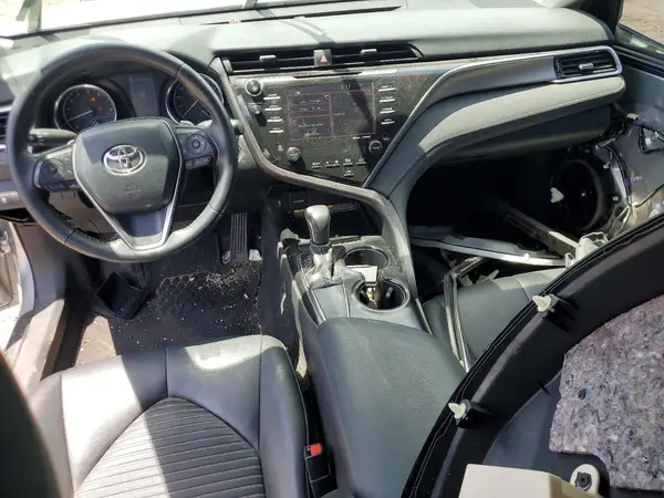 4T1B11HK0JU069021 2018 TOYOTA CAMRY - Image 8